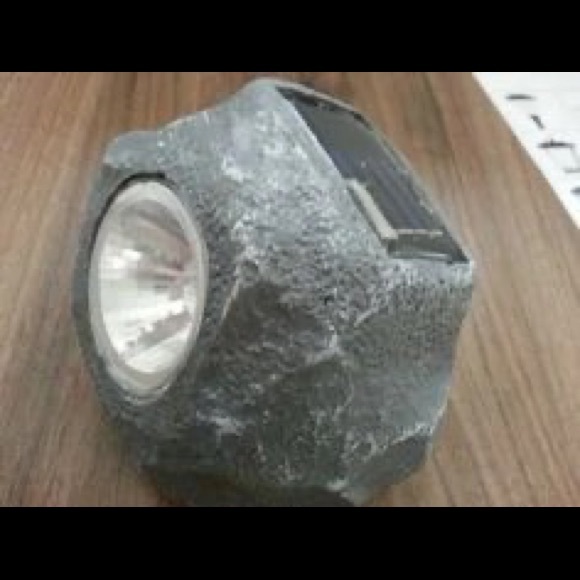 Threshold Gray Solar Powered 10 Lumen LED Rock Spotlight 4 Pk - Picture 3 of 4